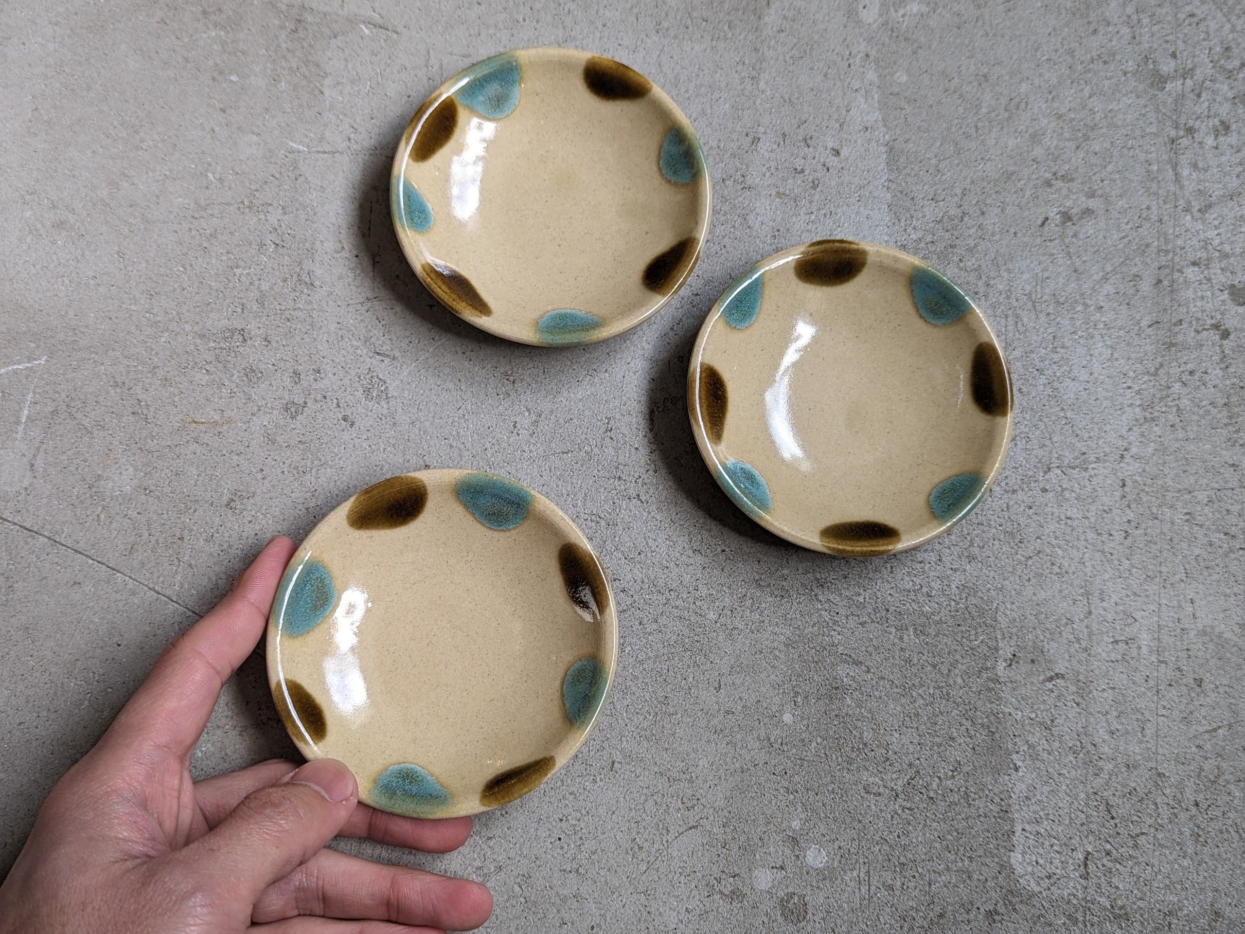 益子焼 豆皿3寸（二彩・青磁×皮鯨） | 益子焼 | inoya | Basic Life