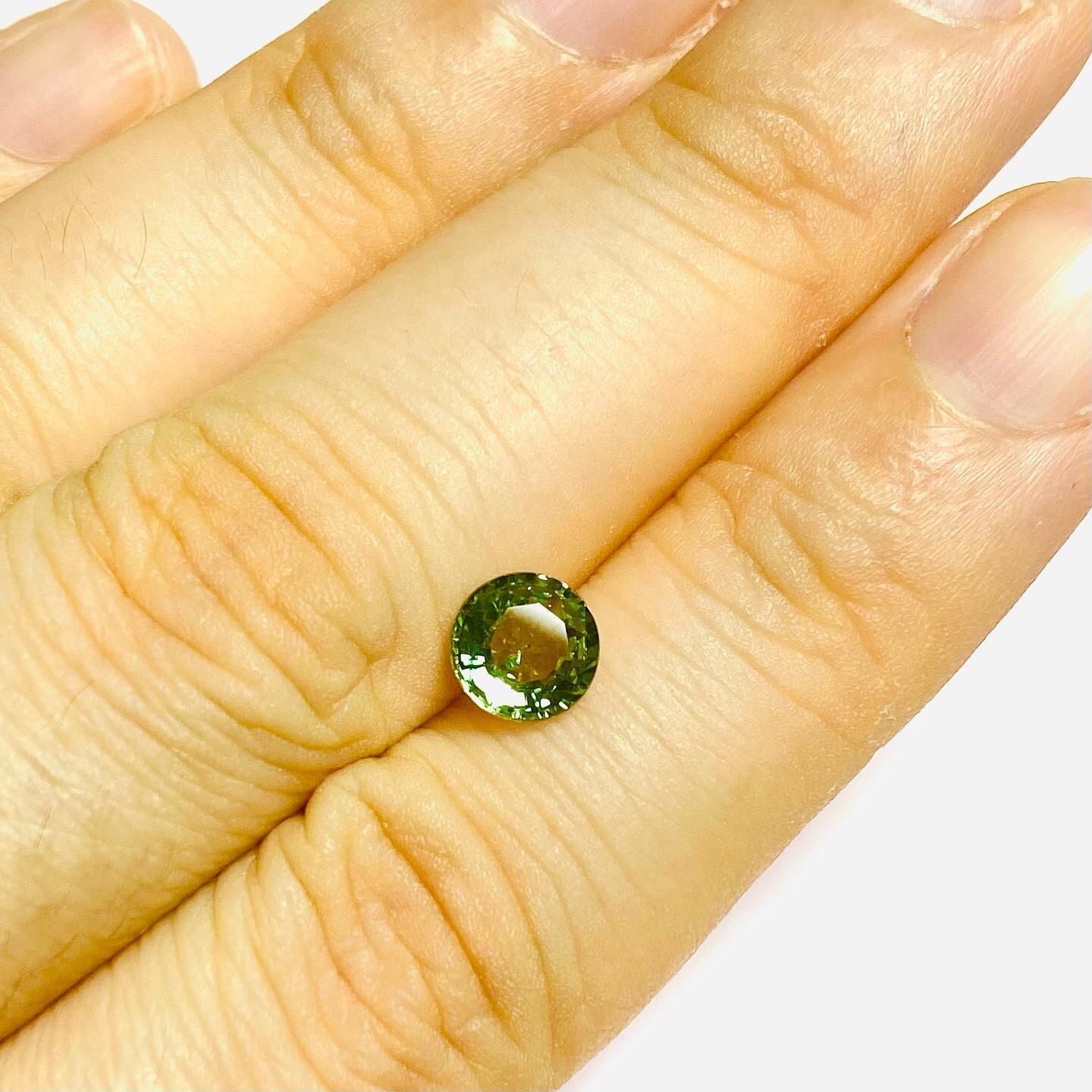 マイナスイオンなグリーンサファイア