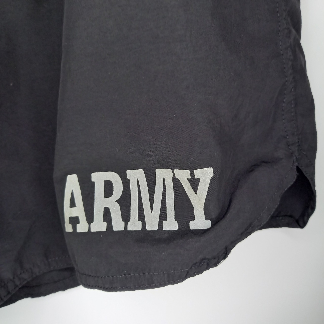 アメリカ軍　ARMY IPFU ミリタリー ナイロンショーツ　L