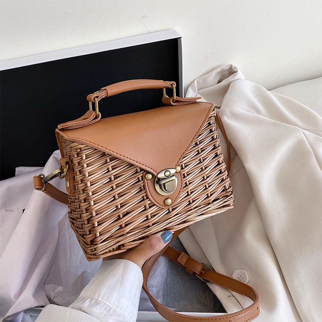 新しい小さなバッグ女性バッグ2020夏の新しいトレンディな野生のポータブルメッセンジャーバッグネット赤いファッション織り小さな正方形バッグ Tiancai_Wing_Bag3695584