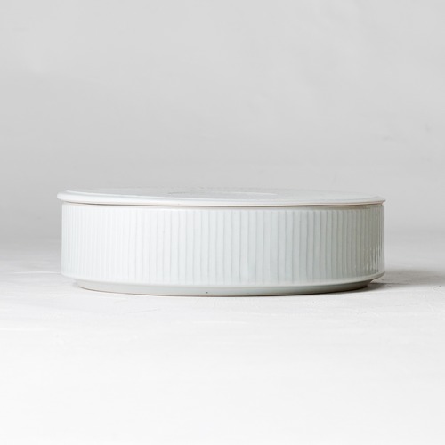 ［阿南維也］7.白磁鎬蓋物（Φ20.5）