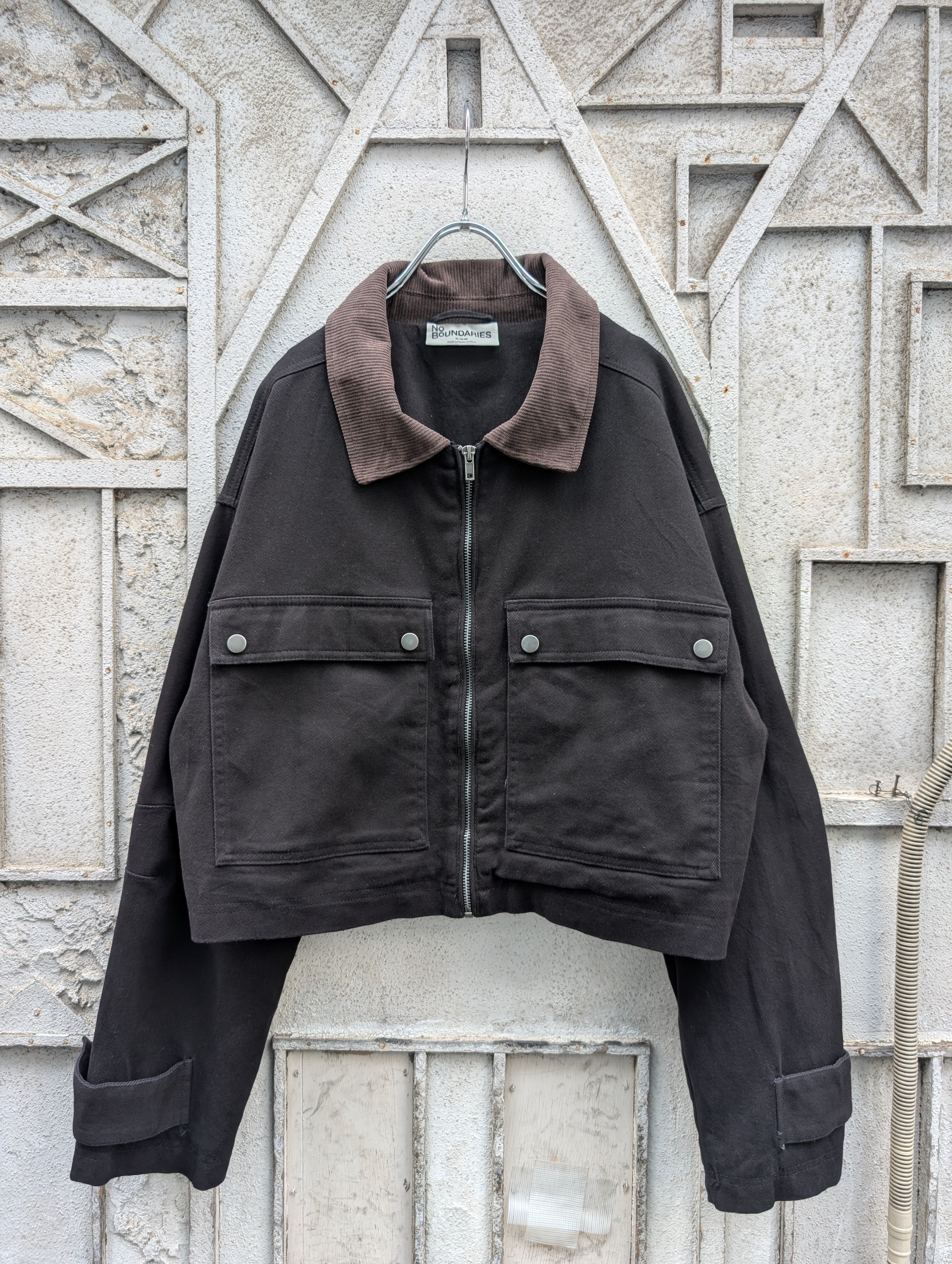 "NO BOUNDRIES" short work jacket