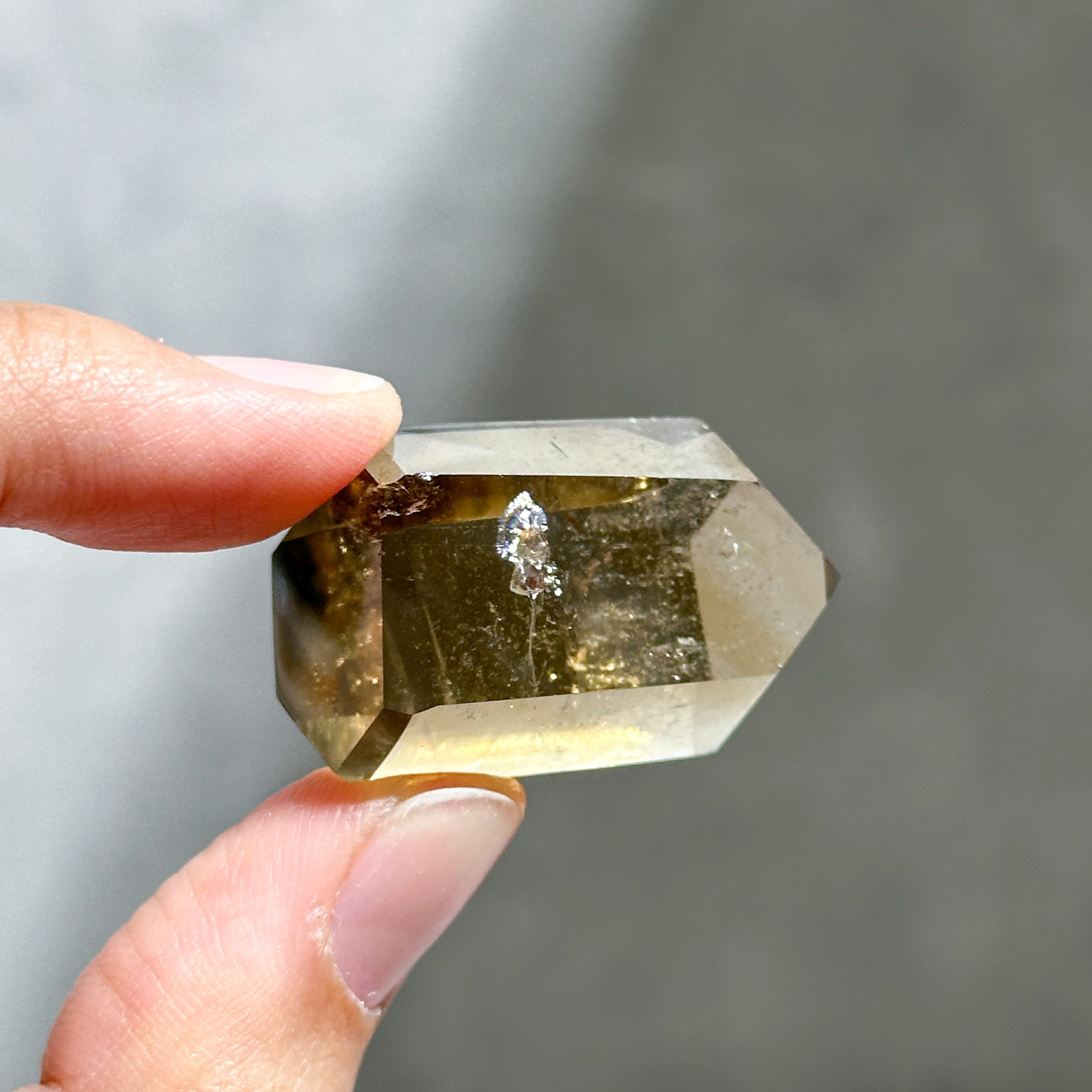 ファントム◎シトリン（黄水晶） タワー 62◇ Citrine ◇ 天然石・鉱物