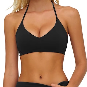 バックストラップホルターネックブラ