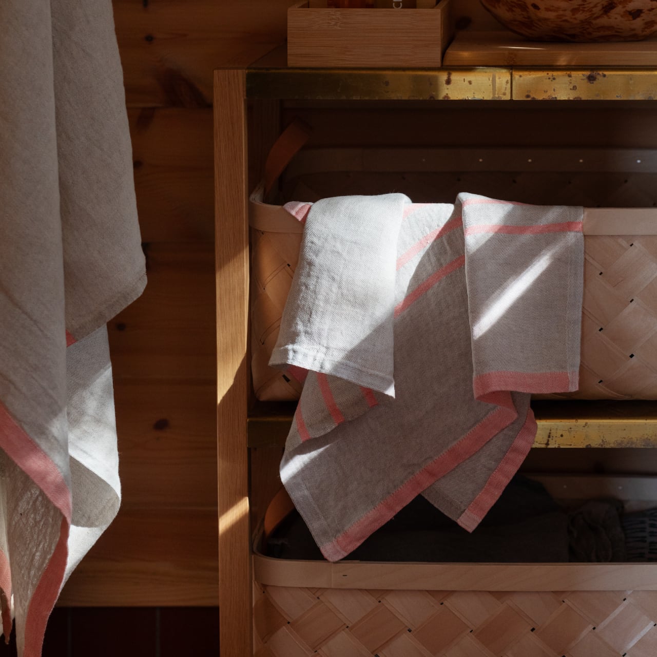 ONLINE限定】USVA ハンドタオル / linen-peach / 48x70cm / ウォッシュ