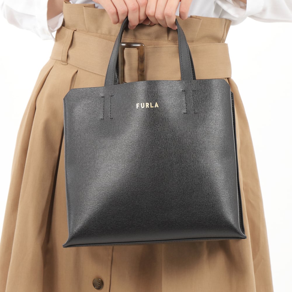 FURLA /フルラ   バッグ トートバッグ　レザー　ollies 新品こちらはOllies