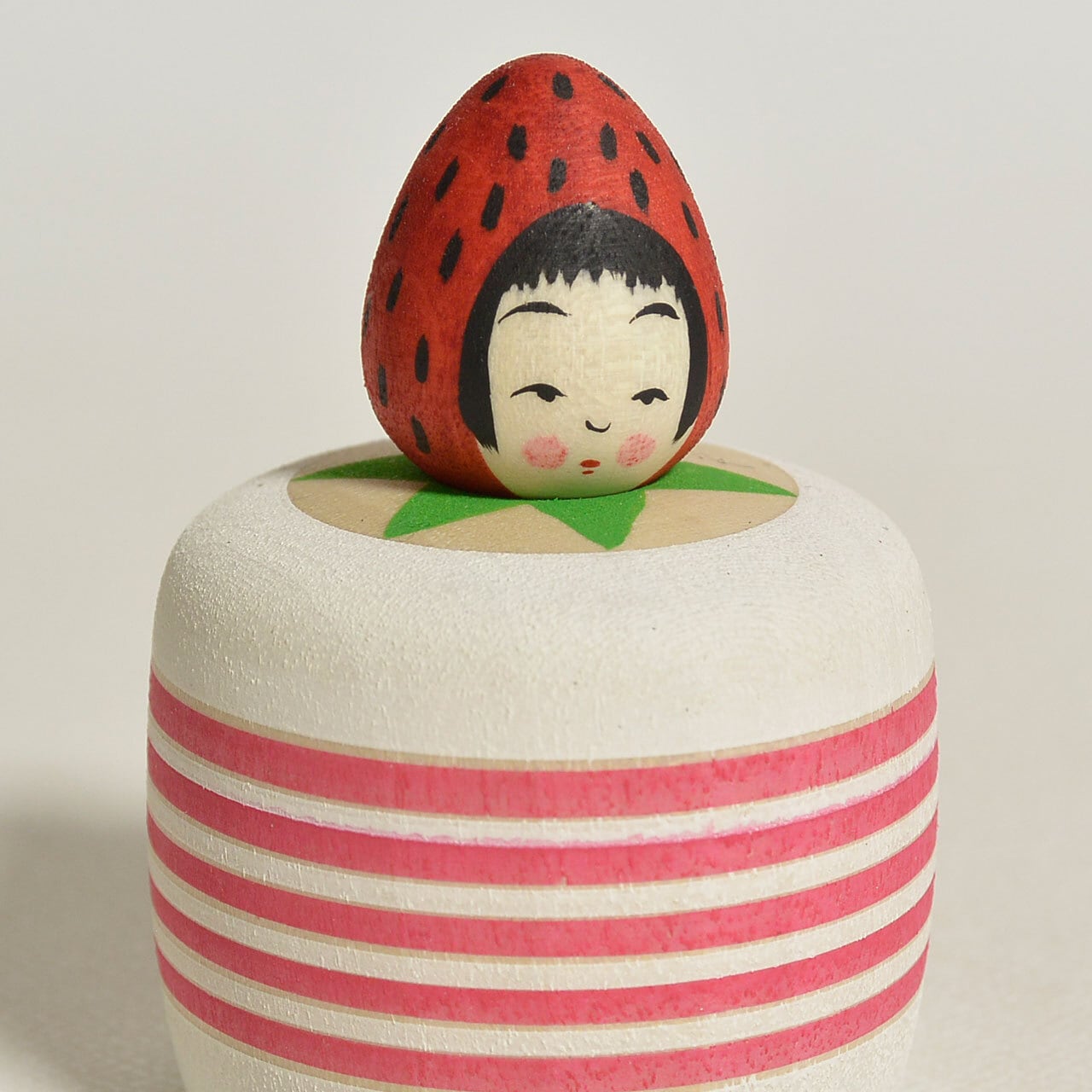 いちごケーキちゃんえじここけし 約1.5寸 約4.5cm 鈴木明 工人（作並系