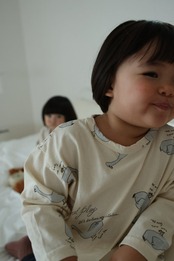 韓国子供服 / 26Autumn / normalplay / ノーマルダック総柄Tシャツ / キッズ / 秋服 *12M~L*