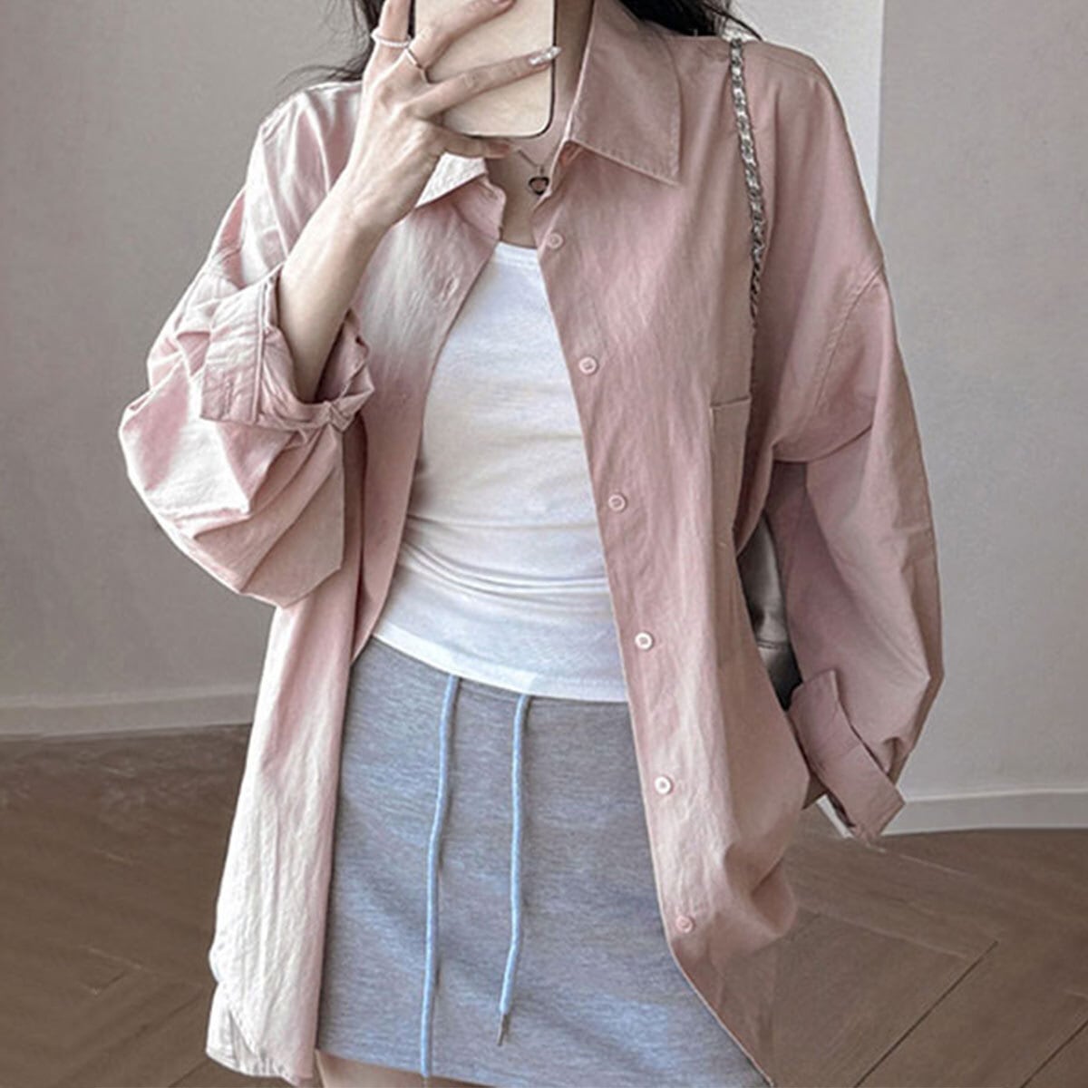 シャツ 長袖 オーバーサイズ レディース 春夏秋 韓国 シンプル 大人 きれいめ カジュアル 無地 トップス 羽織り 体型カバー ゆるシャツ ゆったり オフィスカジュアル 大人可愛い 大人女子