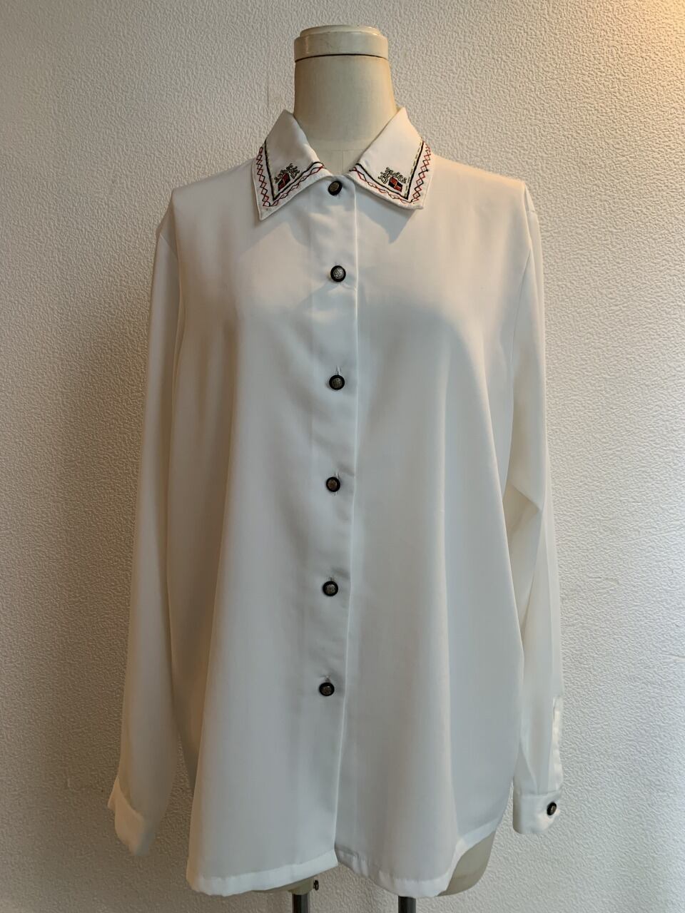 1980~90's Embroidery Long Sleeve Blouse