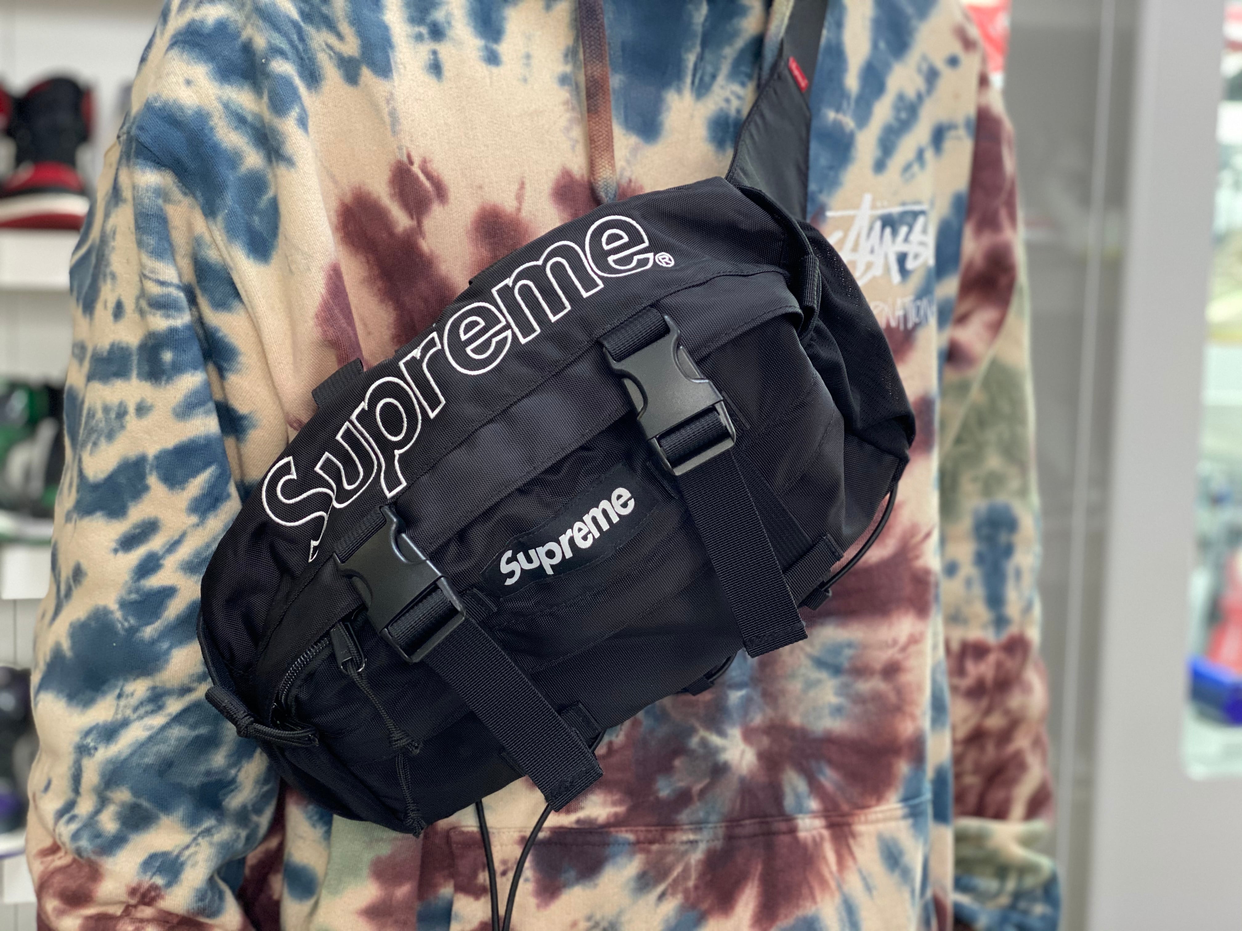 Supreme Waist Bag FW19 Black Review - YouTube｜ボディバッグ 