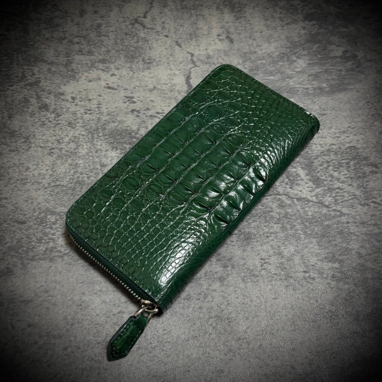 クロコダイル メンズ財布 長財布 ワニ革 ラウンドファスナー 一枚革