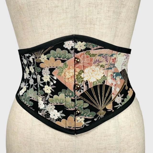 着物コルセット（舞扇・黒留袖より制作）Kimono Corset (Dancing fan・Made of Kurotomesode Kimono)