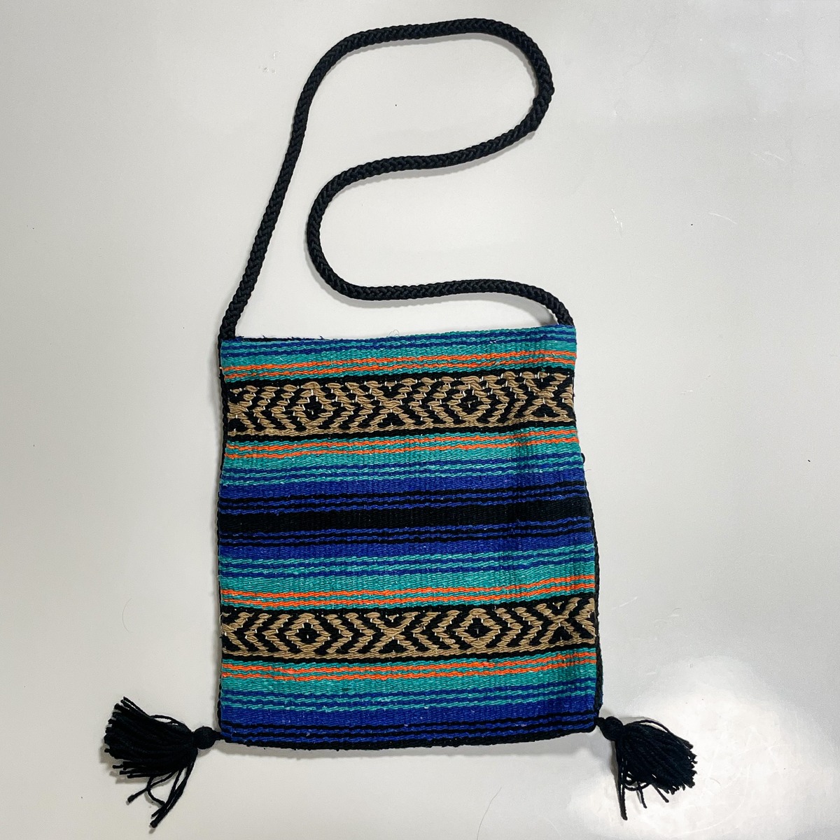 Old Shoulder Rug Bag | CORNER