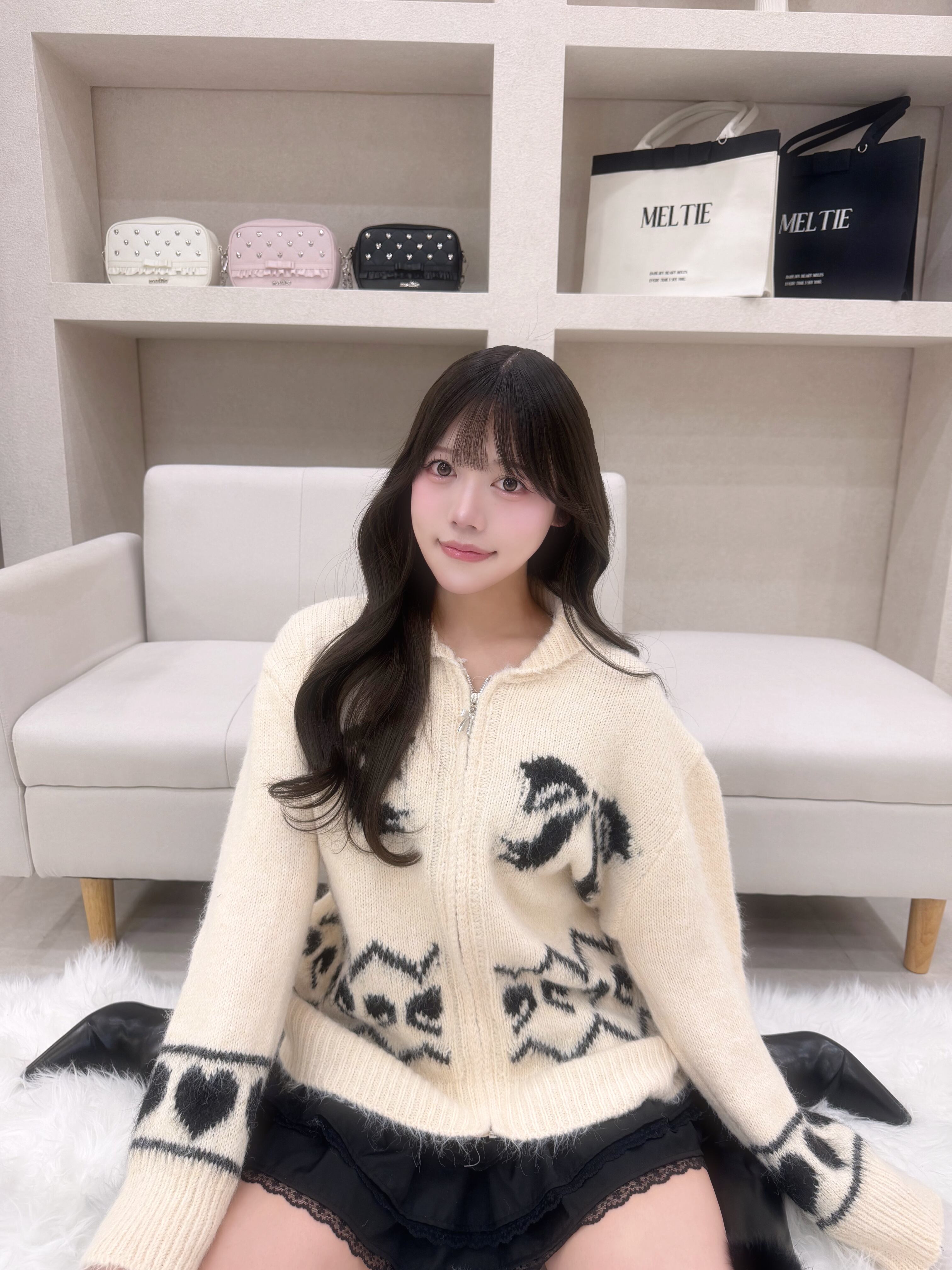 lovely ribbon zip knit