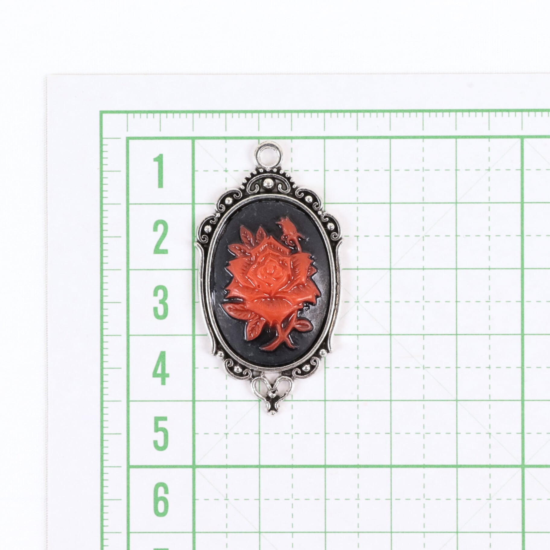 薔薇 カメオ パーツ 金属 樹脂 プラスチック シルバー ブラック