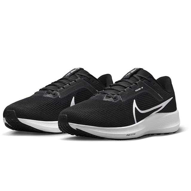 NIKE Zoom Rival Distance Black/Metallic Silver/Dark Smoke Grey