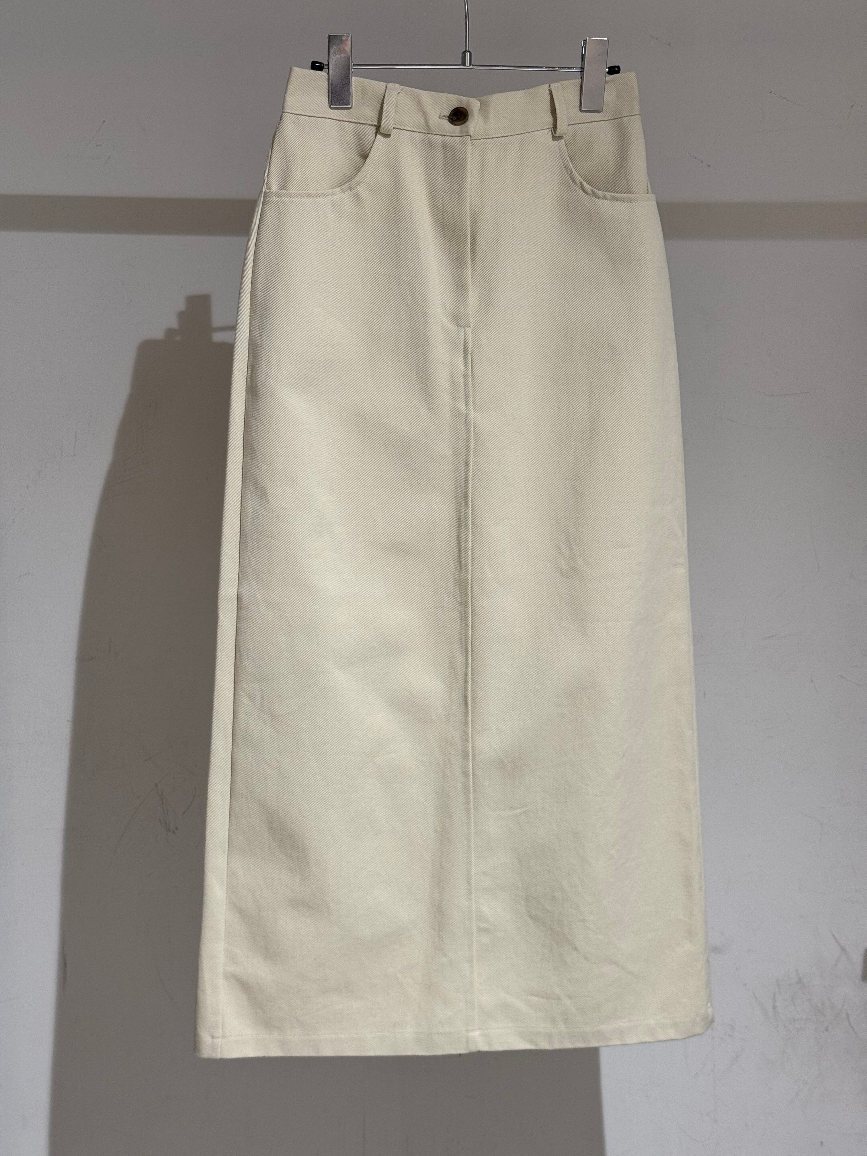 simple straight skirt