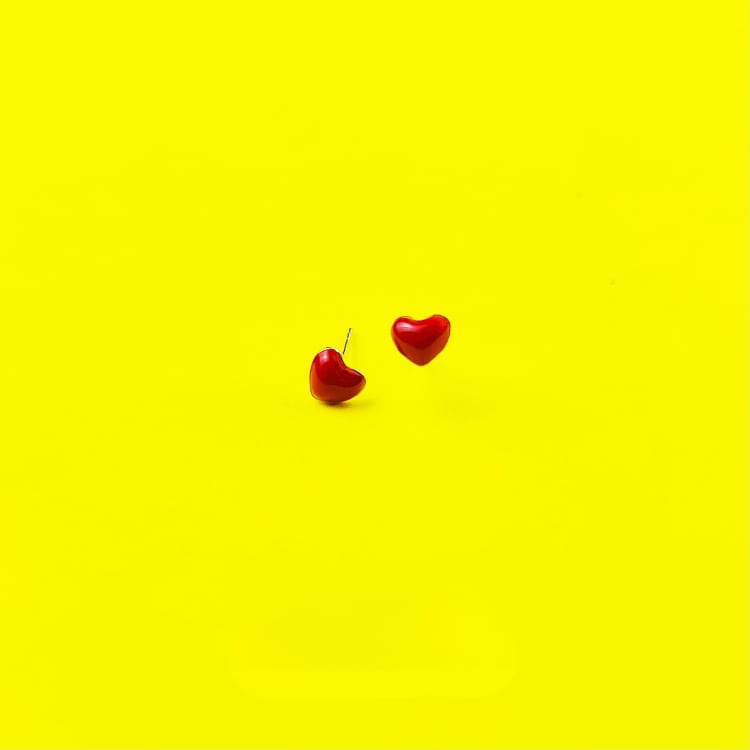 Heart-shaped Post Stud Earrings ‐1col‐ A0472