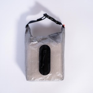 THE WET TISSUE CASE My G's