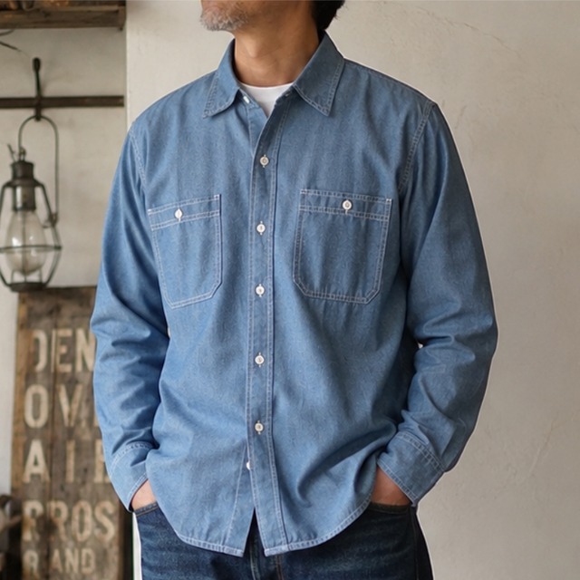 Double-Pocket Chambray Work Shirt 00589