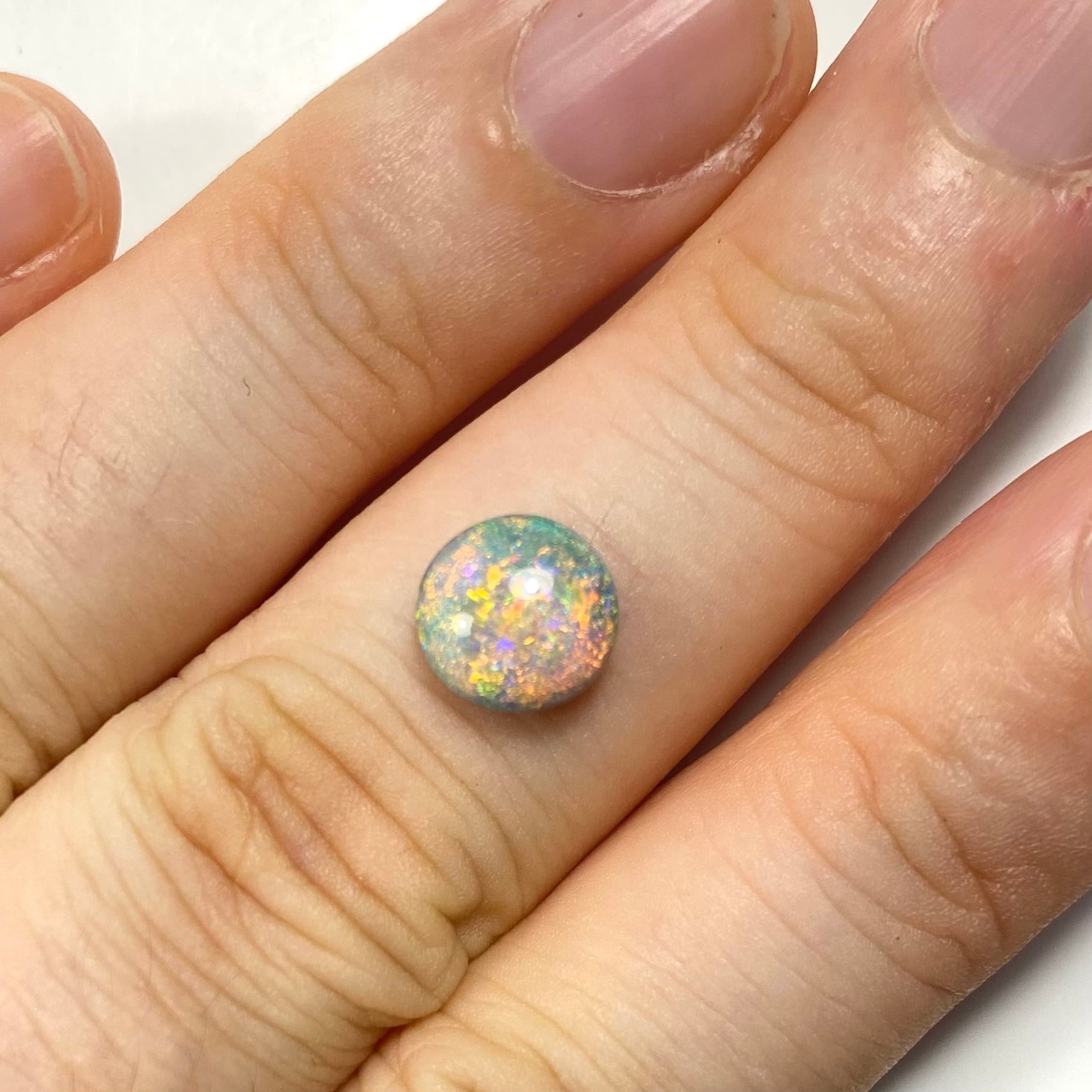 ギャラクシーなイリデッセンスを楽しむ両面ブラックオパール