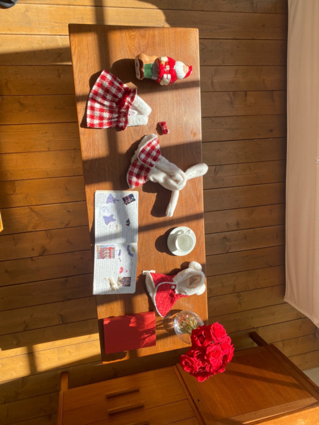 即納 【Hi Yeboo】Christmas Collection- Tweed Bunny Cape