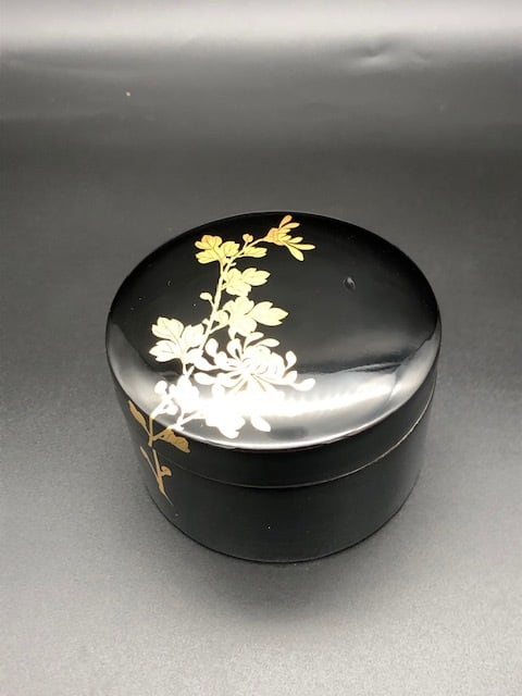 金高盛蒔絵　金切貼　皿　2種　明治期 金高盛蒔絵 金切貼 皿 2種 明治期