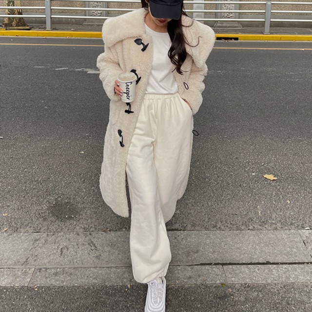 ダッフルコート ミディアム丈 長袖 スクエアカラー ベージュ ブラック 無地 シンプル ポケット ウール混 ボア 秋冬 暖かい 防寒 カジュアル フェミニン お出かけ 普段着 きれいめ デート OU-037YK