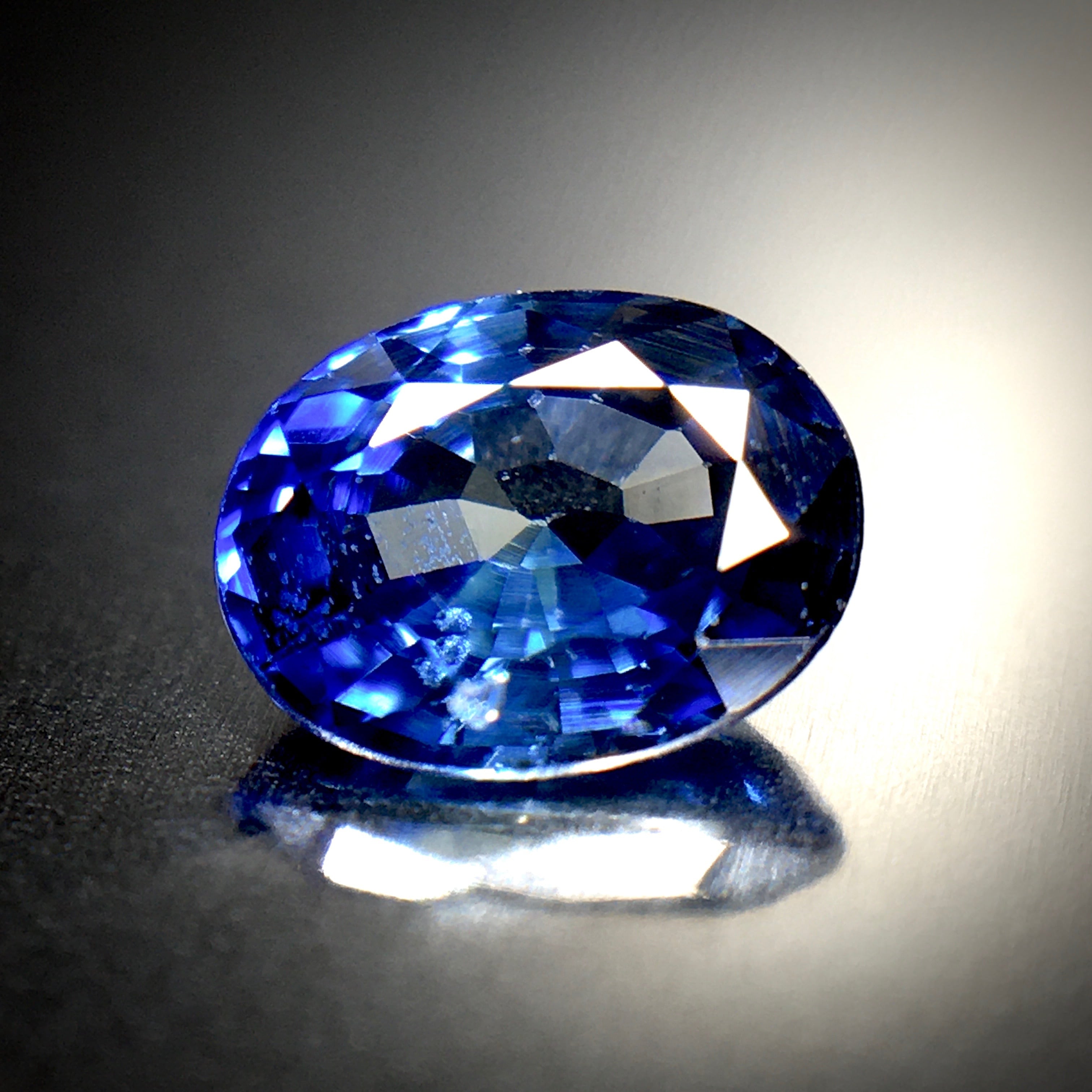 煌めく”海色”の宝石 0.5ct UP 天然 ブルー サファイア | Frederick’s Gems&Jewelry powered by BASE