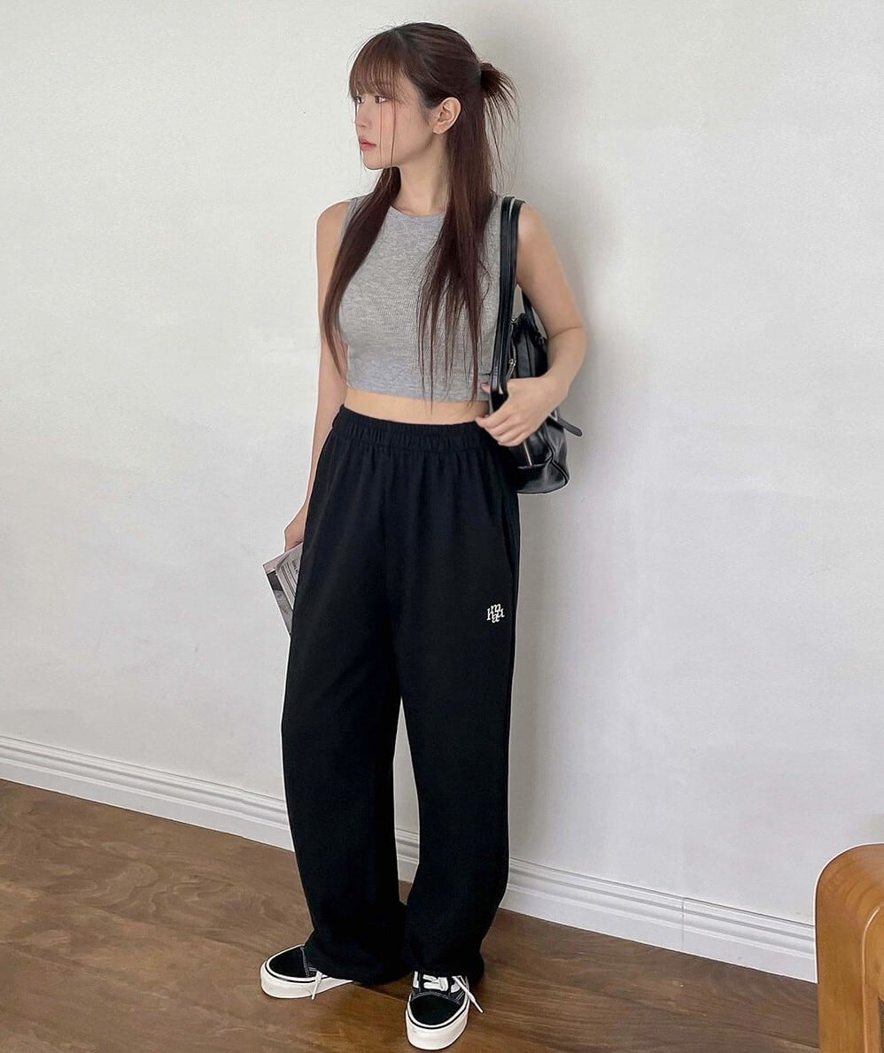 ☆【muahmuah】LOGO POINT TRAINING PANTS - 2COLOR | もごつ