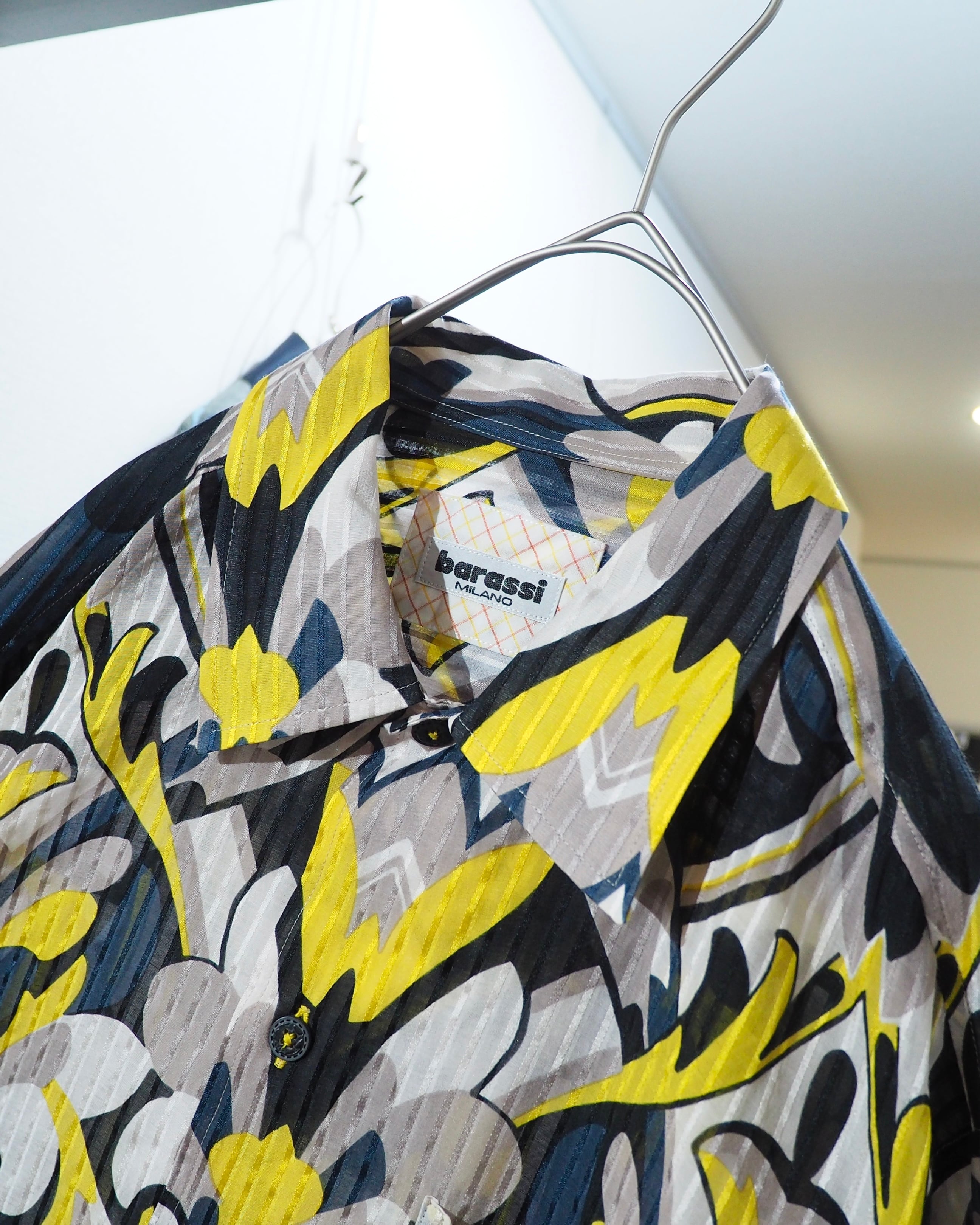 " Barassi MILANO " Beautiful Luxury Pattern Silk mix SS Shirt