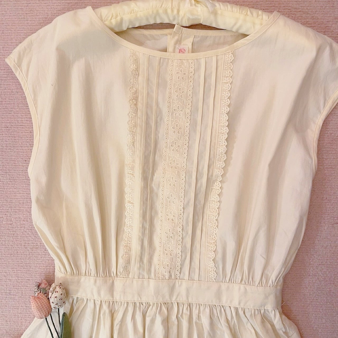 cotton lace back button one-piece