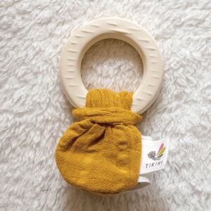 Organic Comforters with Rubber Teether (with Muslin) Yellow_97010