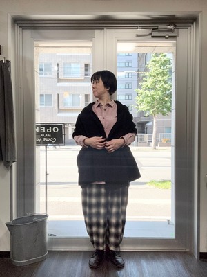 FACTORY・モンゴリアンウール　ポケット付きストール・ブラック