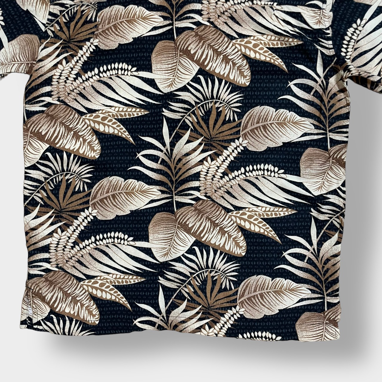 【Joe Martin】ブラックアロハ アロハシャツ リーフ 半袖シャツ 柄シャツ ハワイアン オールパターン 総柄 柄物 レーヨン MEDIUM US古着