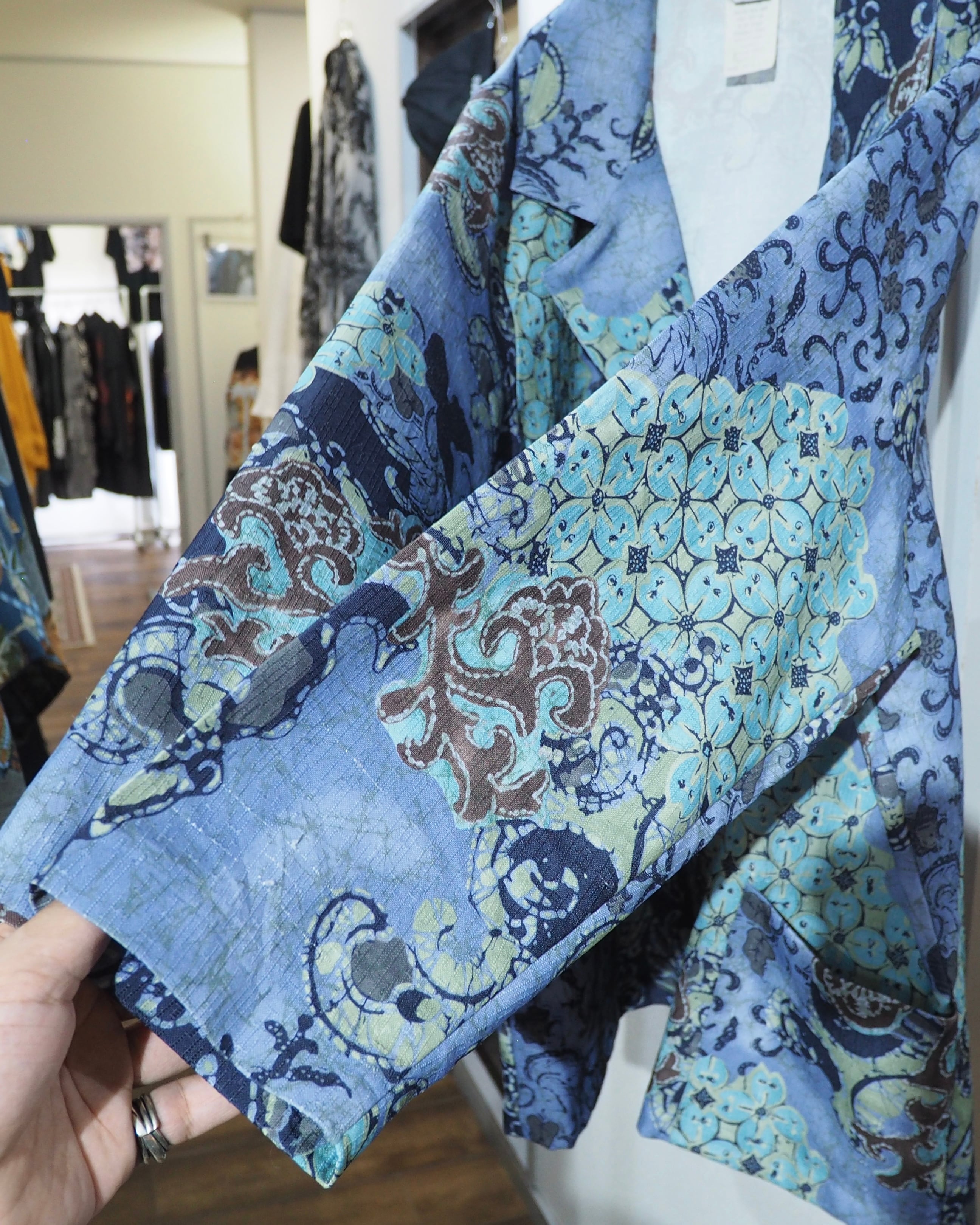 1980 - 90s ” Made in USA ” Beautiful Flower pattern vintage loose Easy Tailored jacket