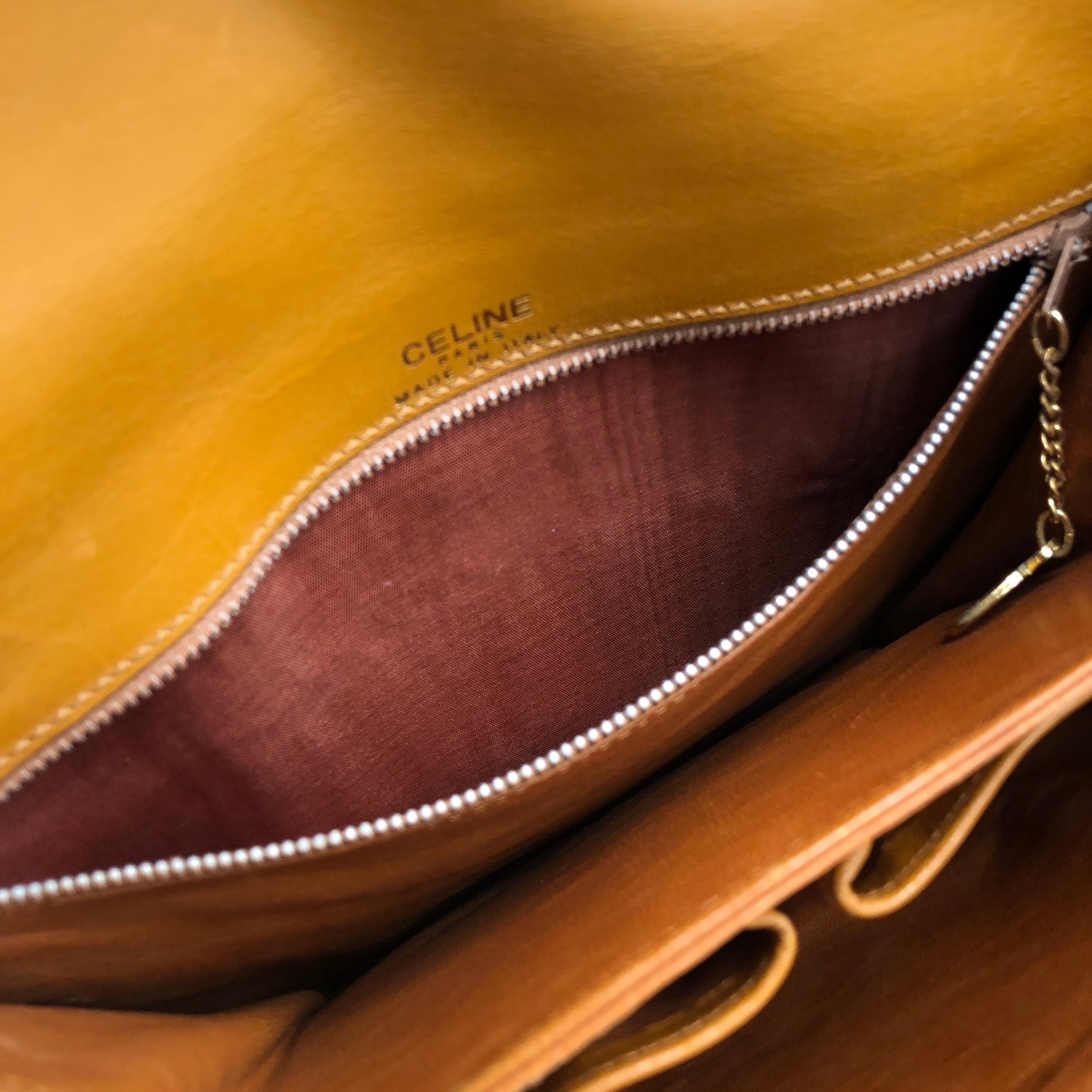 CELINE セリーヌ ショルダーバッグ キャメル 馬車 ホースキャリッジ CELINE セリーヌ ショルダーバッグ キャメル 馬車 ホースキャリッジ