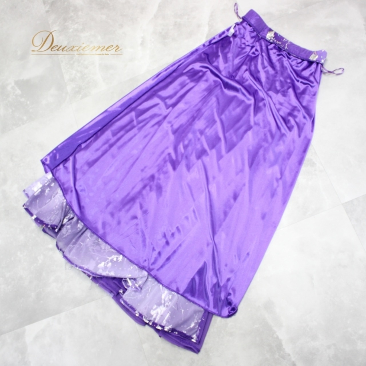 社交ダンス 衣装 スタンダード 上下セット ツーピース パーティ衣装 オールシーズン ICHIOKU イチオク 紫 パープル系 シルバー系 花柄 パーティドレス ドレスアップ 薄手 軽量 きらめき おしゃれ シルエット フローイング コスチューム ダンスウエア 春夏秋冬 フェミニン エレガント 人気モデル レディース サイズ調整可能 ストレッチ素材 ポリエステル ポリウレタン