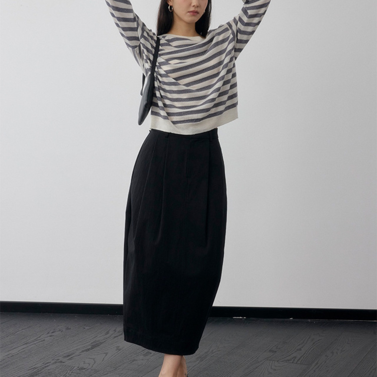 Tuck Slit Long Skirt  T4258