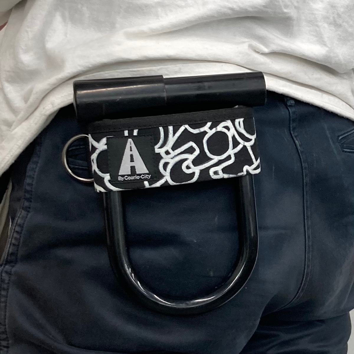 A ULOCK HOLDER KAZ 001 A By CourioCity STORE