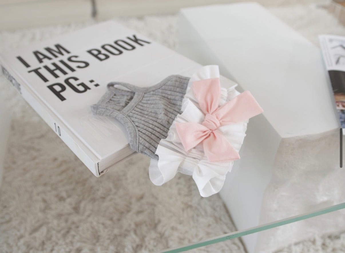 Coco Chien ビックリボン袖なしTシャツ