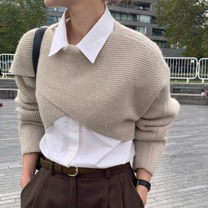 Round neck short cross knit　RW0543
