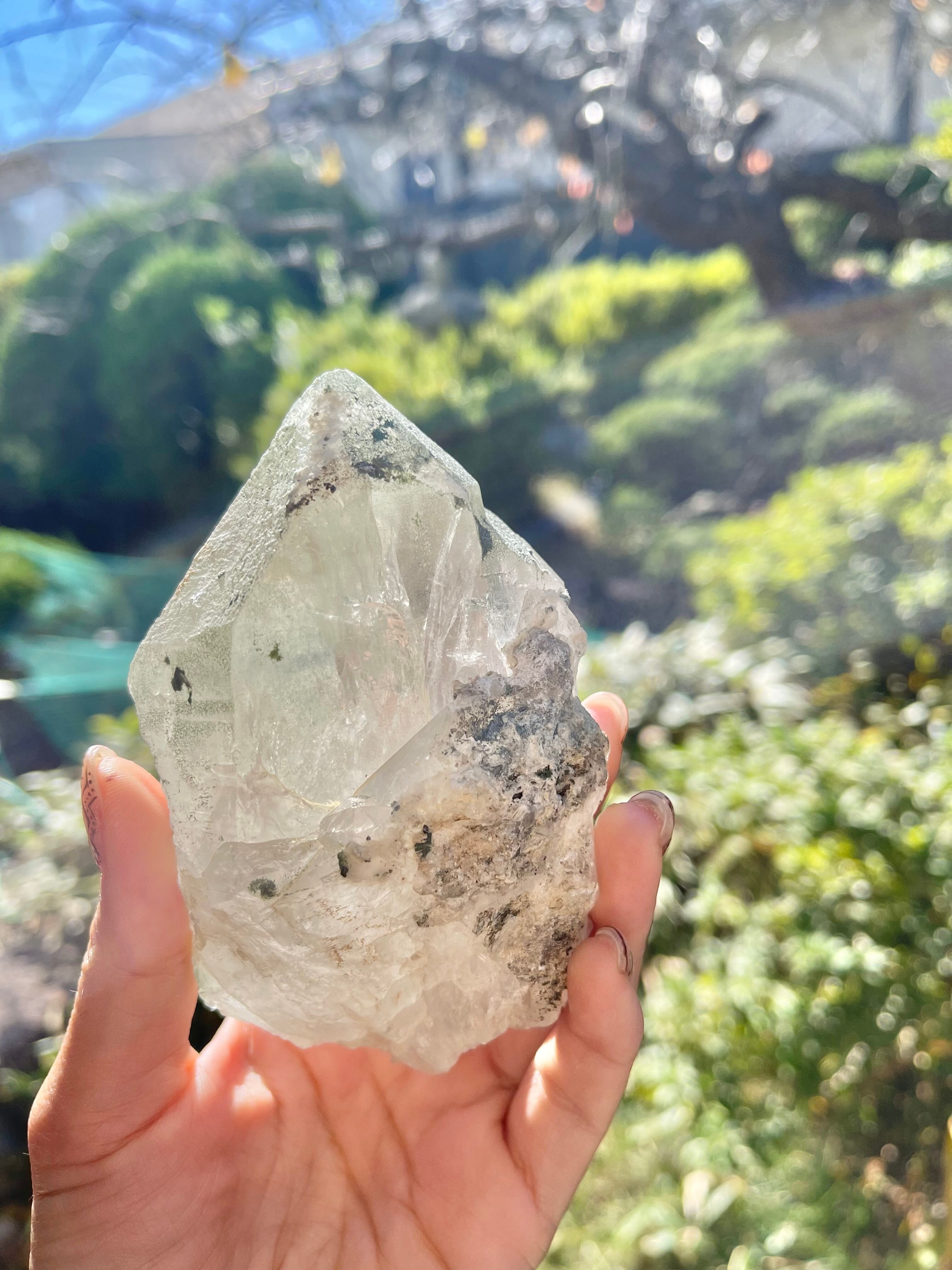 パキスタン　シガール　スカルドゥ産クリスタル