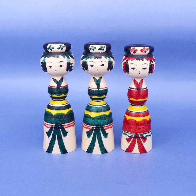 《 弥治郎系・新山真由美 工人 》マゲこけし　4寸