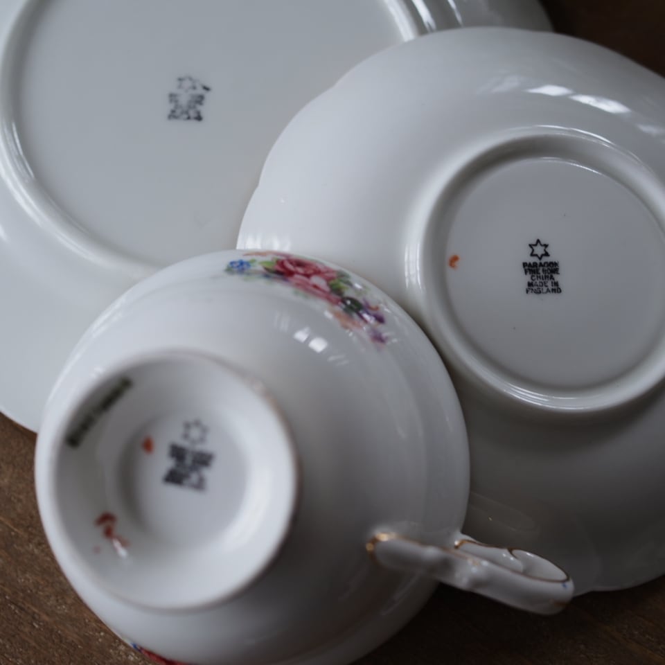 英国Paragon】パラゴン 1940年代製グリーン＆金彩フローラル トリオ