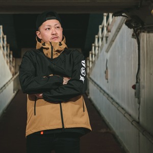 マウンテンパーカー