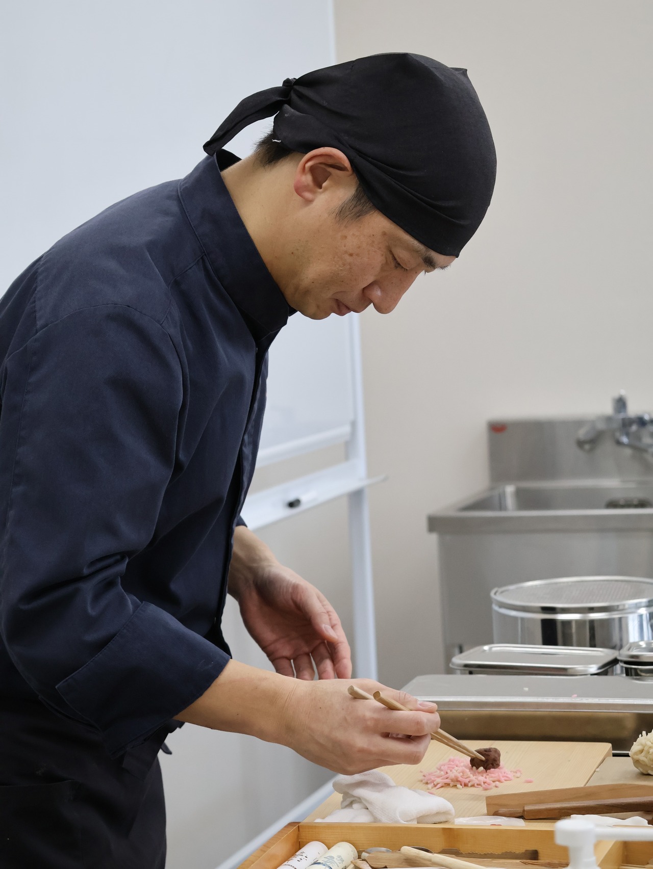 親子和菓子教室『季節の上生菓子2種類』　4月19日(日)10：00～11：15