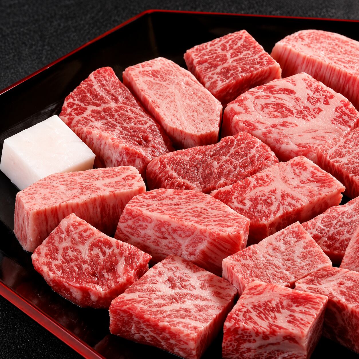 飛騨牛ダイスステーキ(ロース・ヒレ・もも)600g