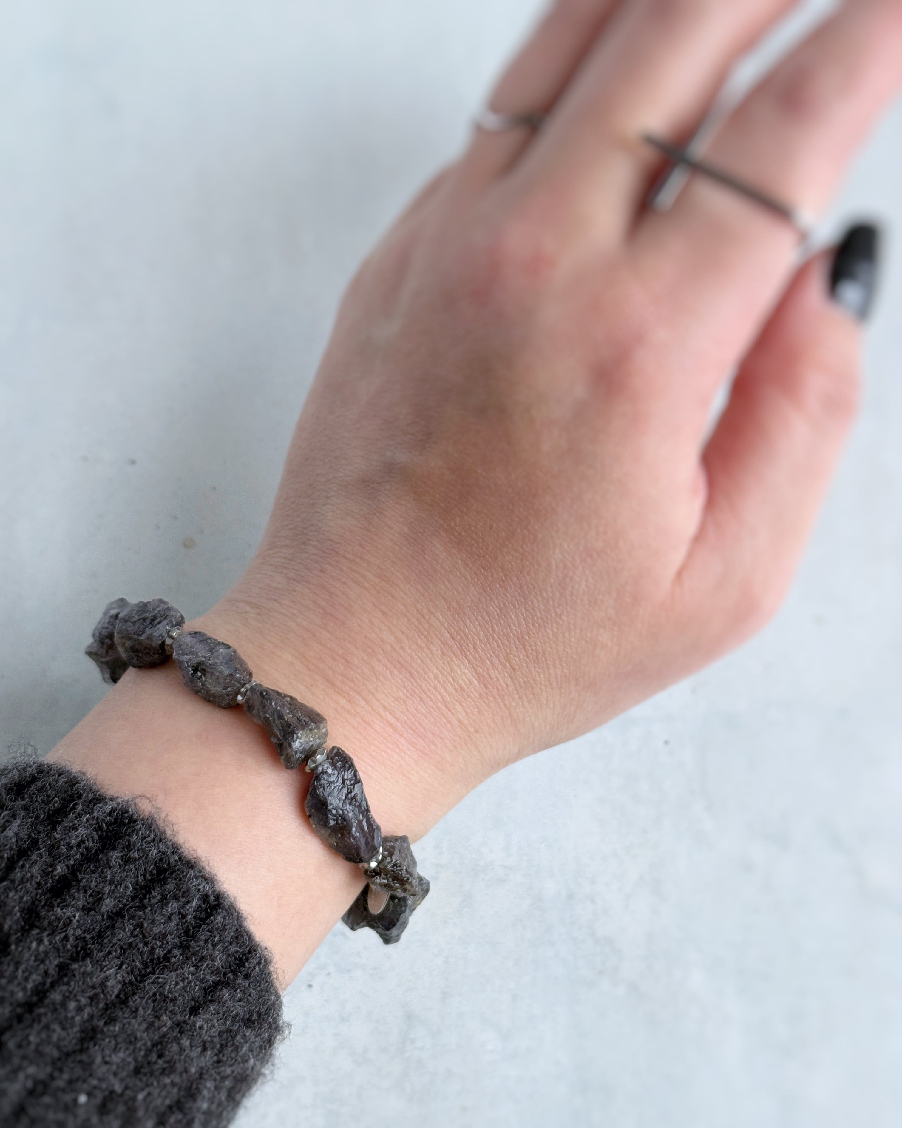 rough rock bracelet(アイオライト)